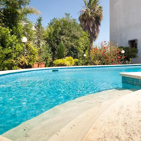 بيت ضيافة Magnolia Luxury 4*